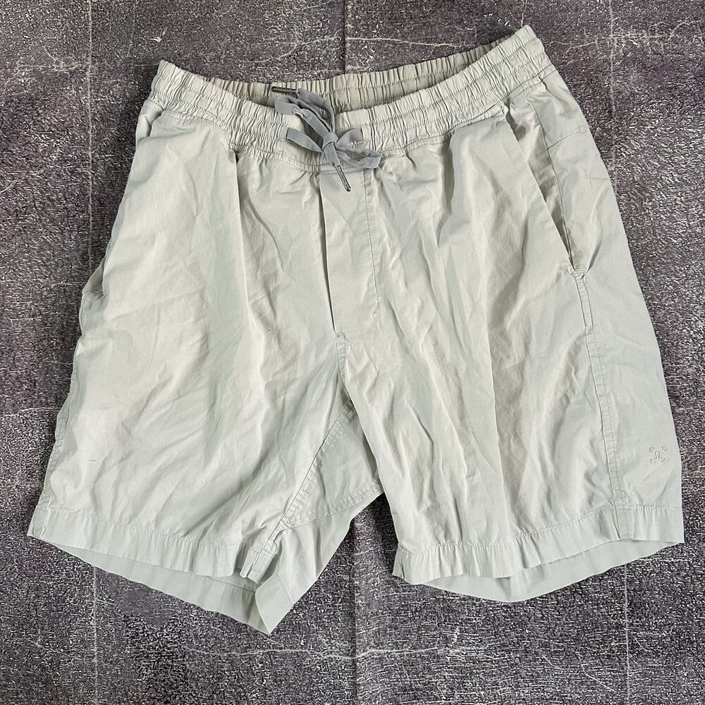 Men's Lululemon Bone Off White Unlined 7" Yoga Running Athletic Shorts Sz Medium